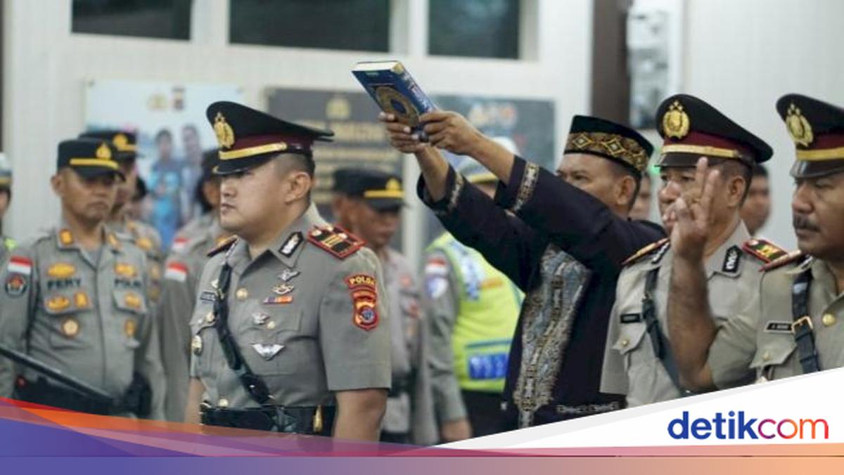 Two Police Officers Transferred in Kupang Police Reshufflement
