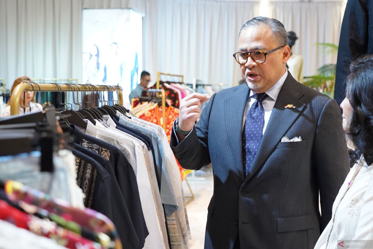 Indonesian Embassy in Kuala Lumpur Promotes Indonesian Fashion Brands in Malaysia