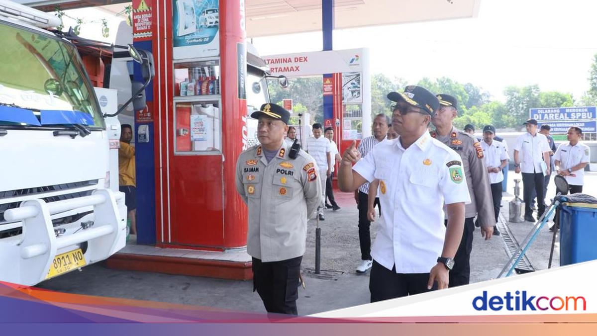 District Police Chief and Deputy Regent of Rohil Inspect Fuel Stations, Ensure Petrol and Gas LPG Stocks Safe
