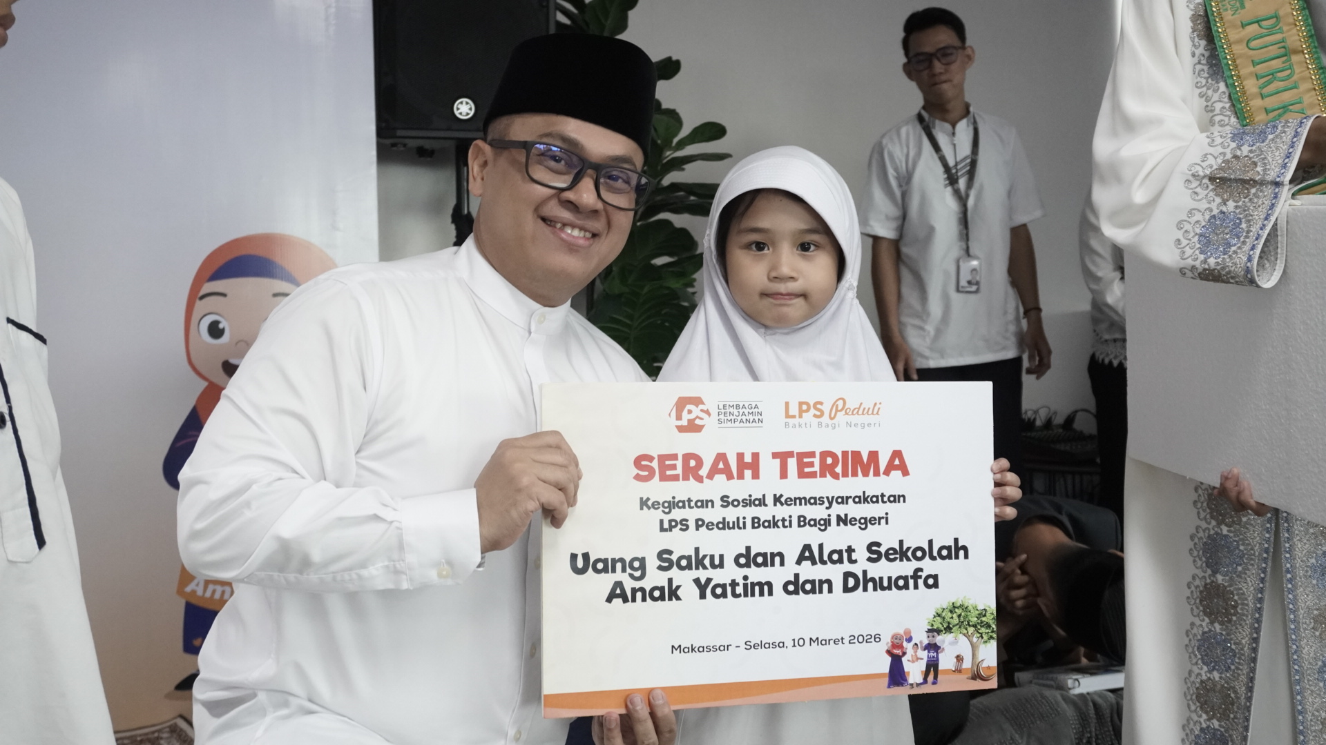 Ramadan: LPS Makassar Promotes Financial Literacy While Supporting Orphaned Children
