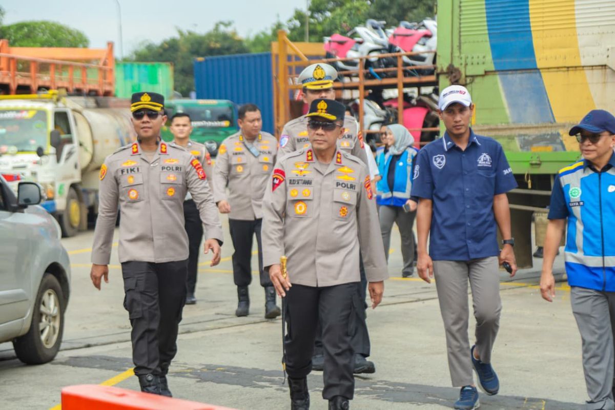 West Java Police Chief Ensures Japek II South Toll Road Functions as Alternative Route During Lebaran Exodus