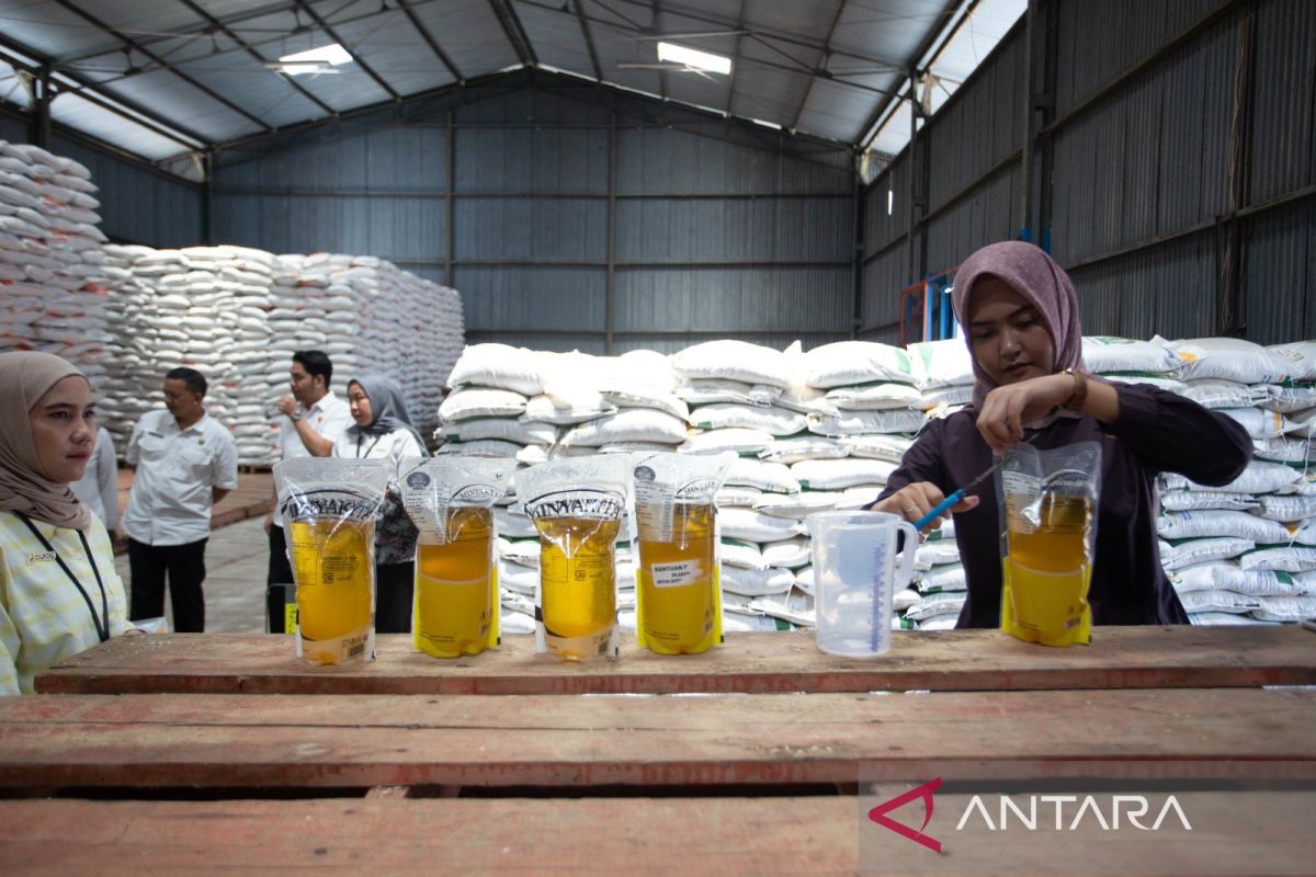 Bulog Indramayu begins distributing food aid to 314,000 beneficiaries