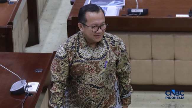 Adi Budiarso Appointed as OJK Crypto Supervisor, Here Is His Profile