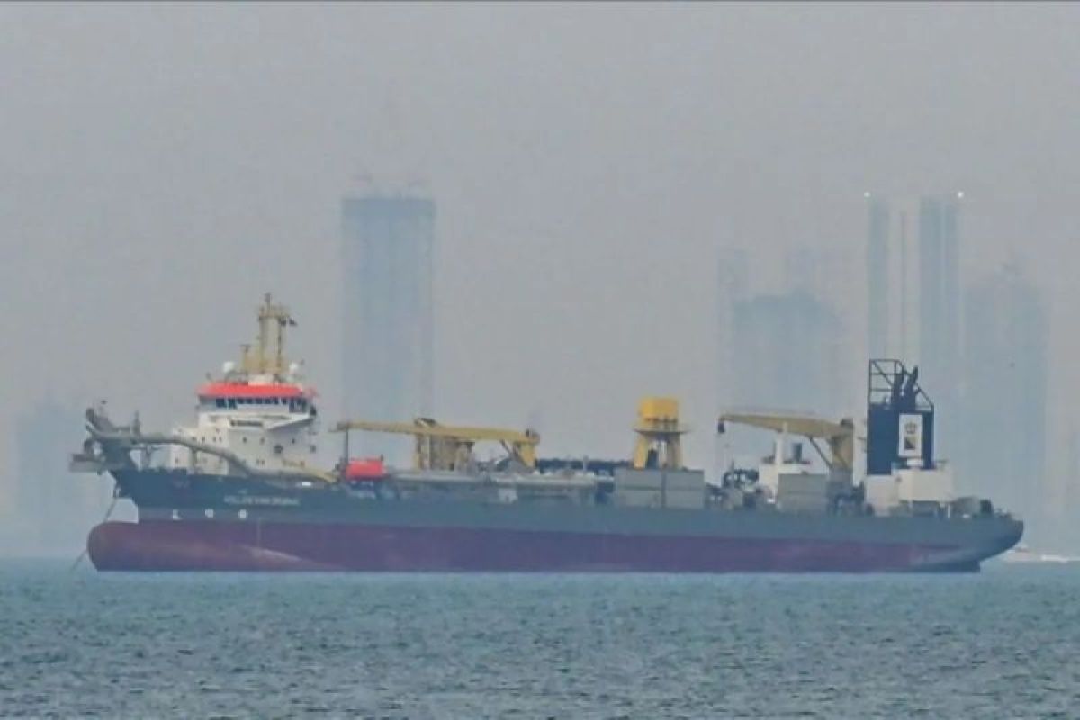 Thai cargo ship attacked and set ablaze in Strait of Hormuz