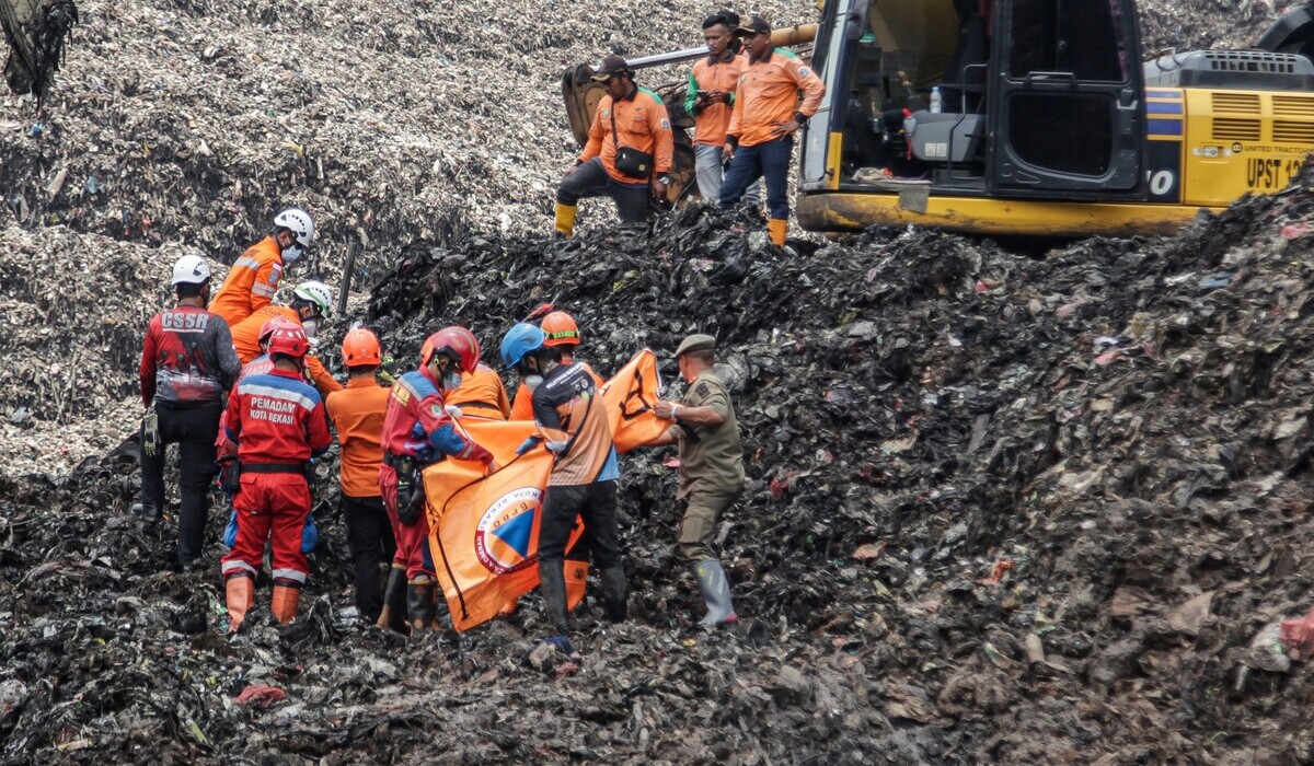 Greenpeace: Bantargebang Landslide Tragedy in 2026 Is Critical Alarm for Jakarta's Waste Crisis