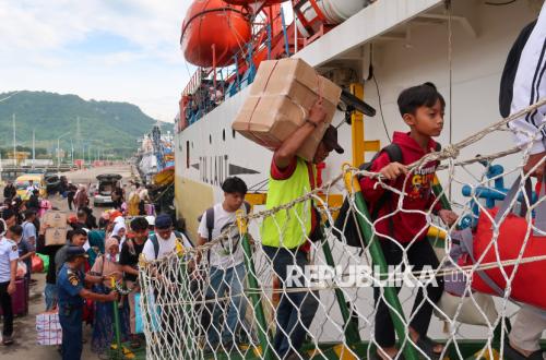 Police Estimate 143 Million People Will Travel for Eid al-Fitr Holiday 2026