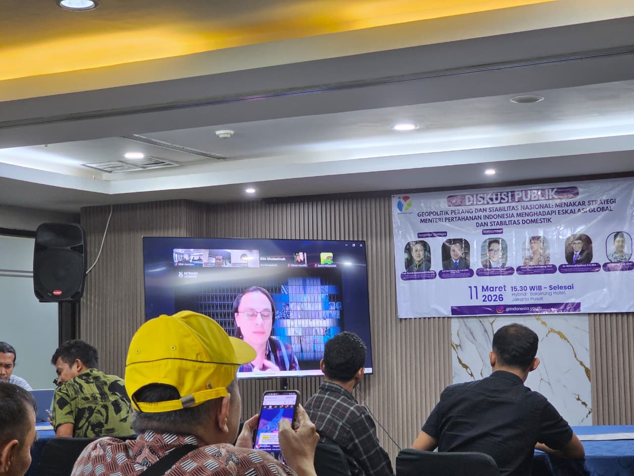 Defence Minister Sjafrie Urged to Focus on Defence Duties