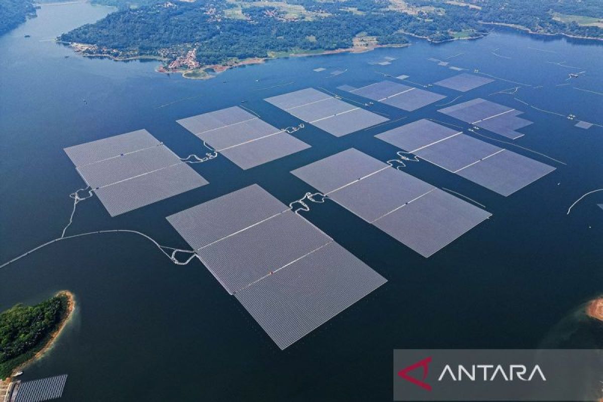 Yesterday's Economy: Prabowo on Fuel Oil Production to Platform Workers Law