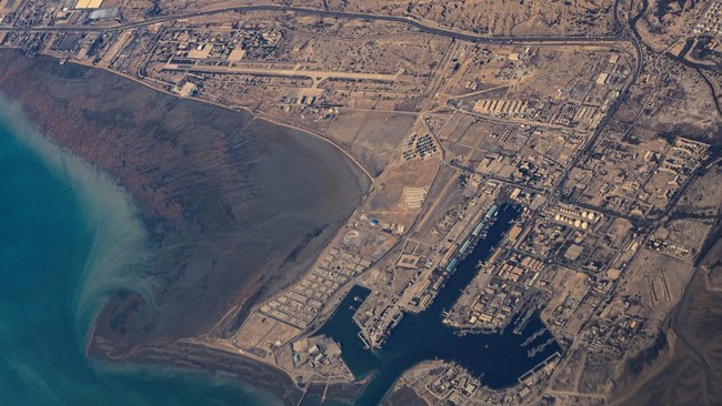 Eight Updates on US-Israel Versus Iran Conflict: Iran Escalates, Strait of Hormuz in Crisis