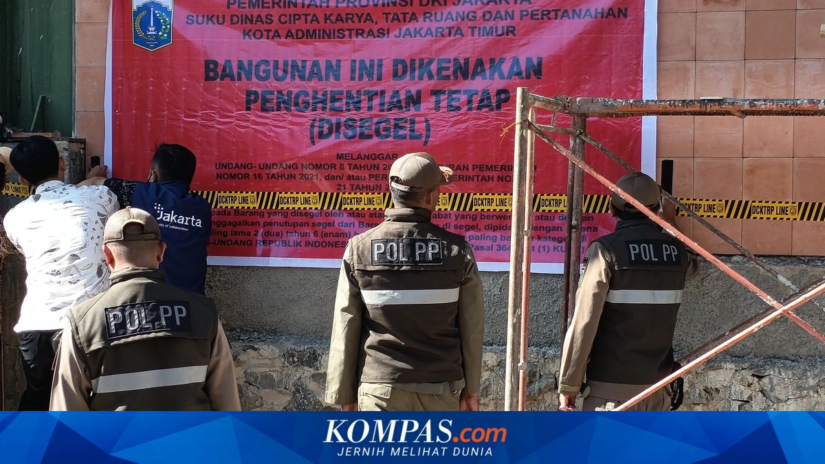 Padel Court in Makasar, East Jakarta Sealed Over Incorrect Building Permit