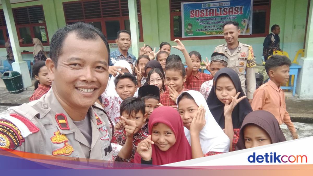 Ipda Dongan's Service: Teaching English to Children on Riau's Remote Islands