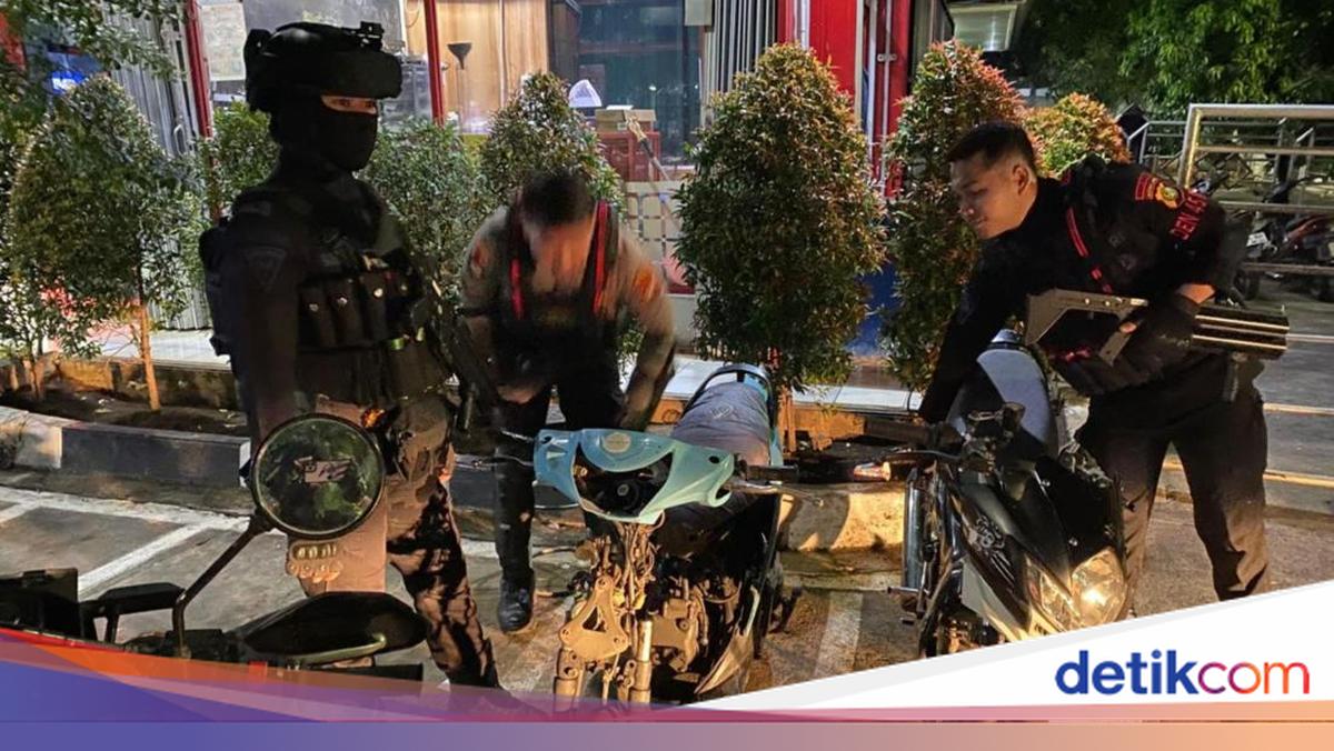 Brimob Metro Police Halt Illegal Street Racing in East Jakarta, Three Youth Detained
