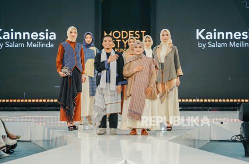 Supported by Bank Indonesia, Kainnesia Holds Inaugural Fashion Show through 'Bumi Segara' Collection