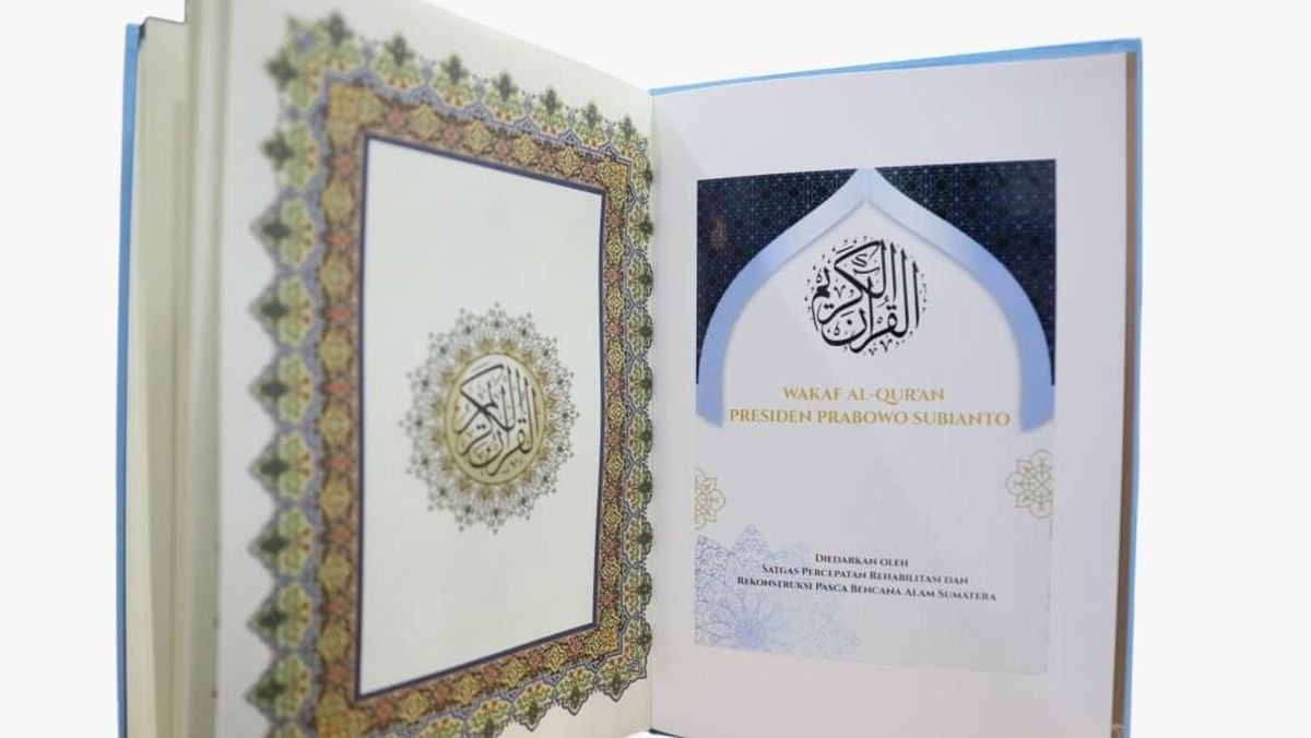 President Prabowo Endows 70,000 Qur'ans to Sumatra Disaster Victims