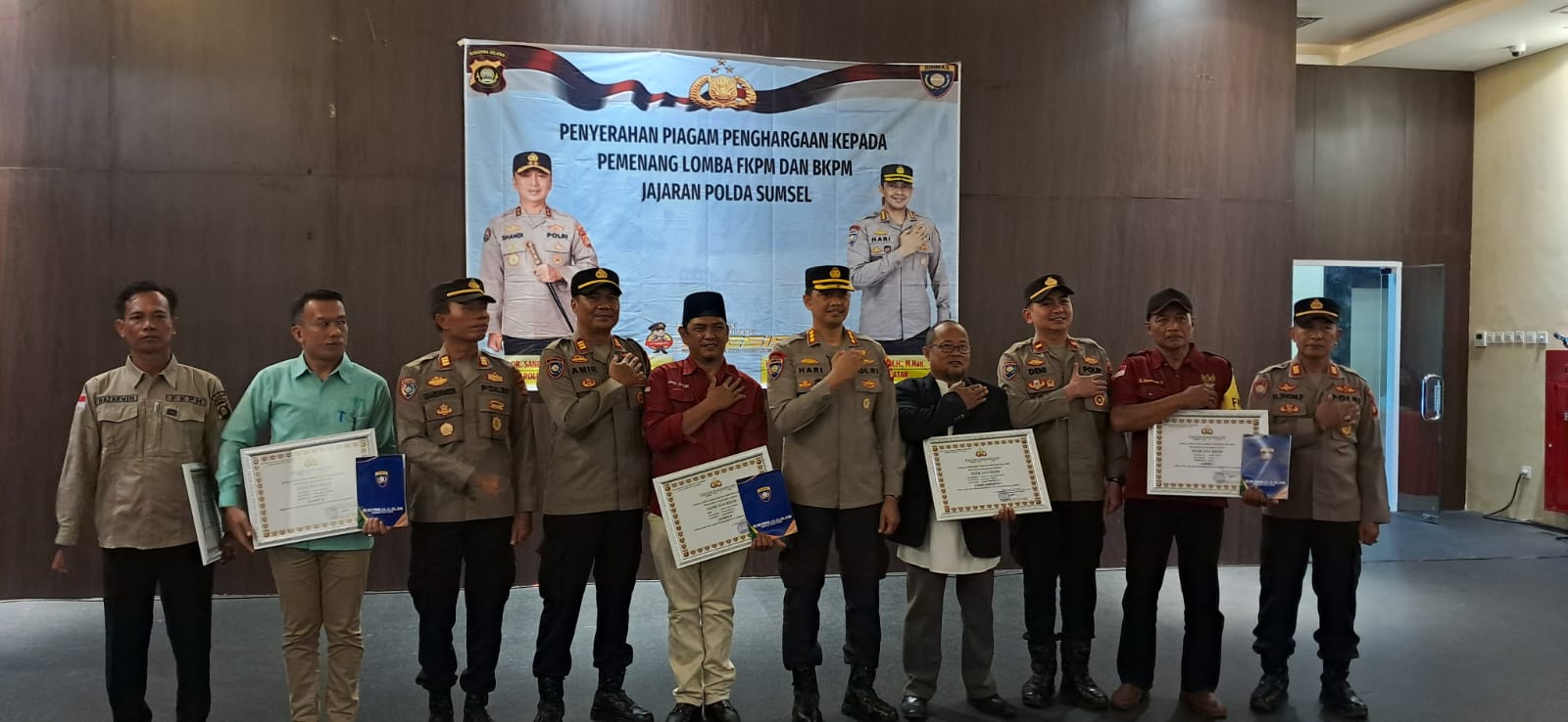 Lahat Police Community Relations Unit Attends Award Presentation Ceremony for FKPM and BKPM at South Sumatra Police Headquarters