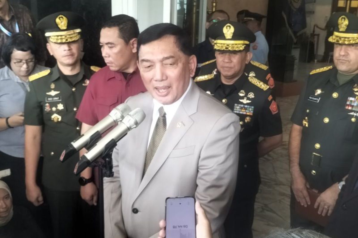 Defence Minister describes building warm relationship with Australia