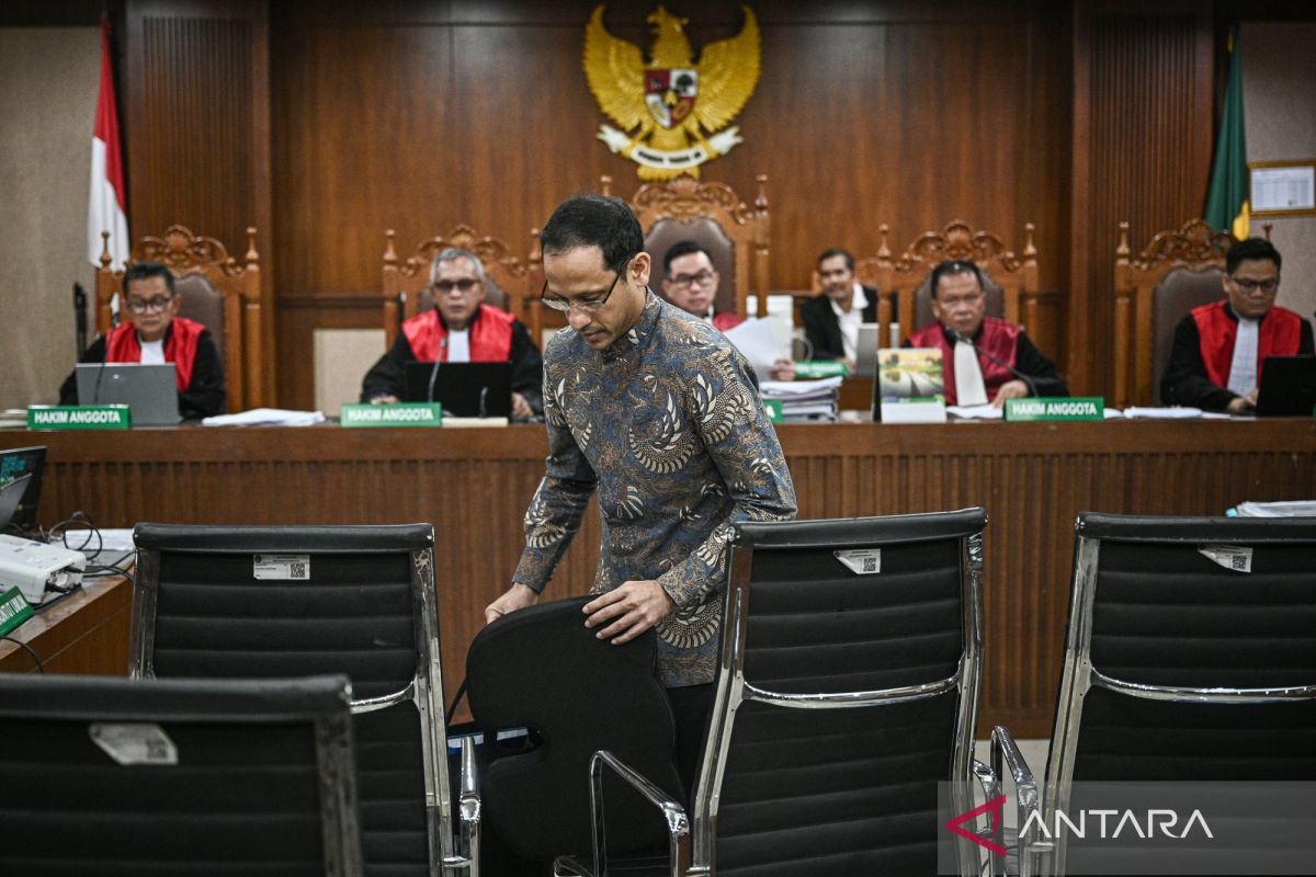 Chromebook corruption case hearing postponed as Nadiem Makarim falls ill