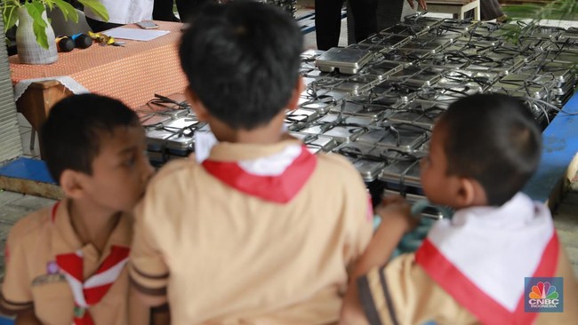 Raw Catfish Found in Free Nutritious Meal Menu Sparks BGN Action