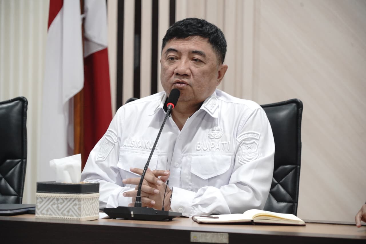 Garut Regent Highlights SPPG Programme's Reliance on External Raw Materials