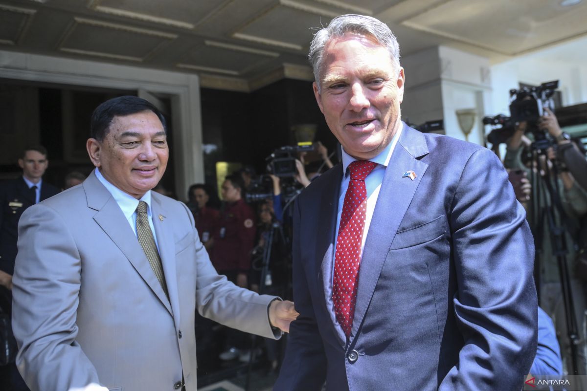 Defence Ministry Ensures Indonesia's First Aircraft Carrier to Be Modified by PT. PAL