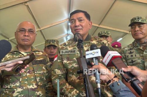 Defence Minister Explains Purpose of Alert Status One