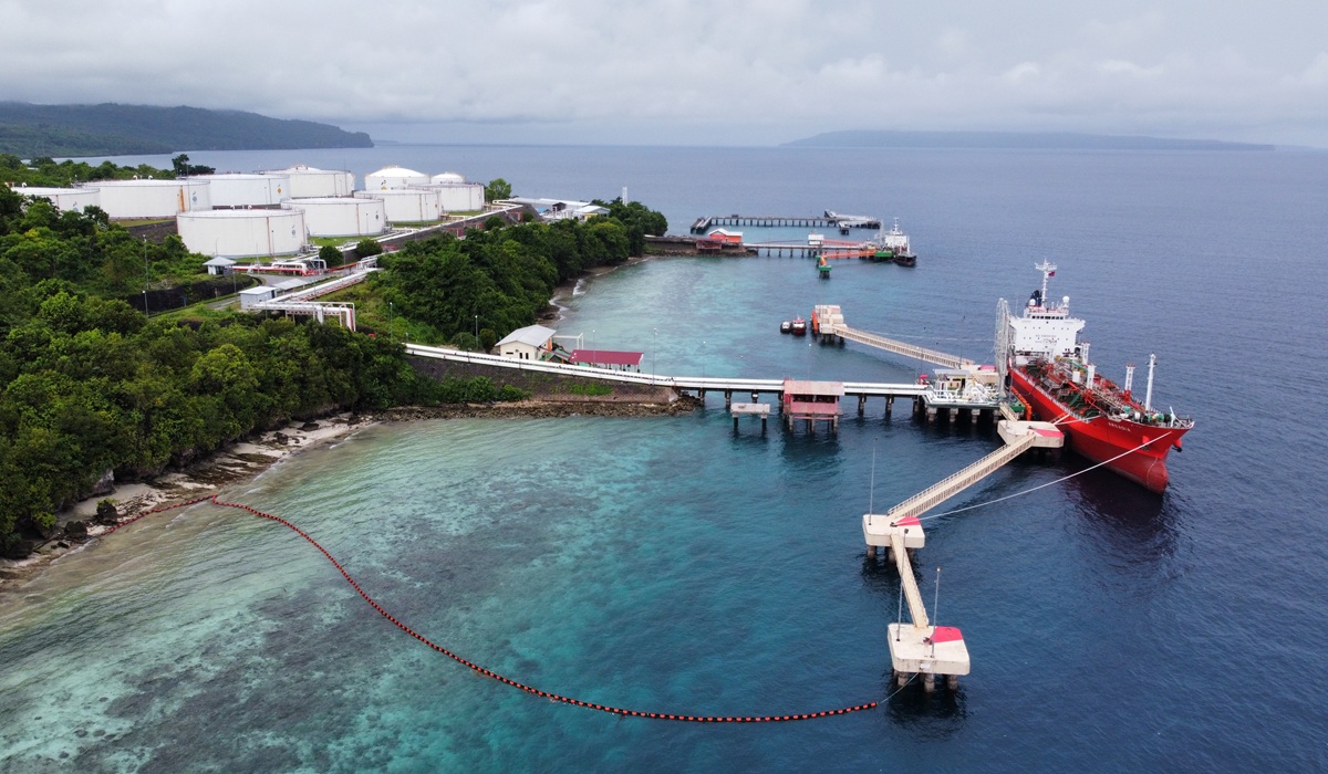 Geopolitical Turbulence in Middle East Conflict: How Resilient is Indonesia's Energy Security?