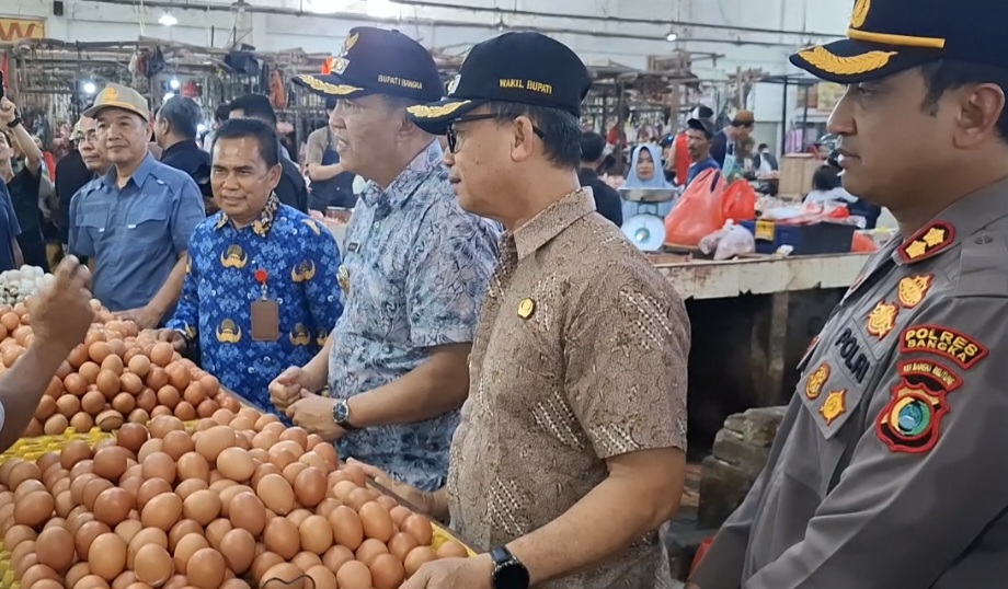 Ahead of Eid, Prices of Bird's Eye Chillies and Chicken Soar in Bangka