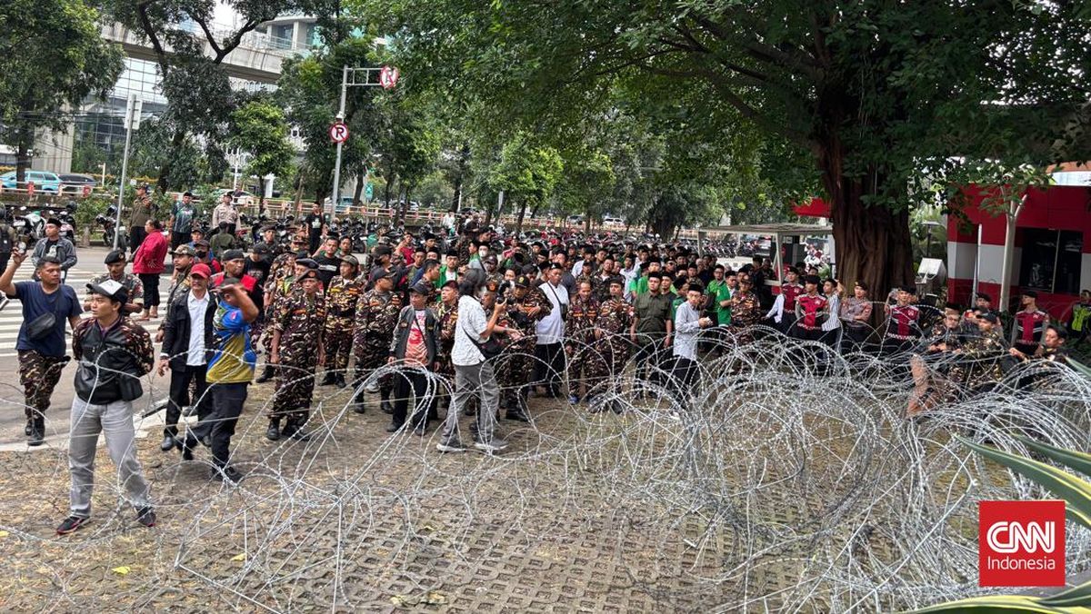 Yaqut Questioned as Banser Members Storm KPK Headquarters This Afternoon