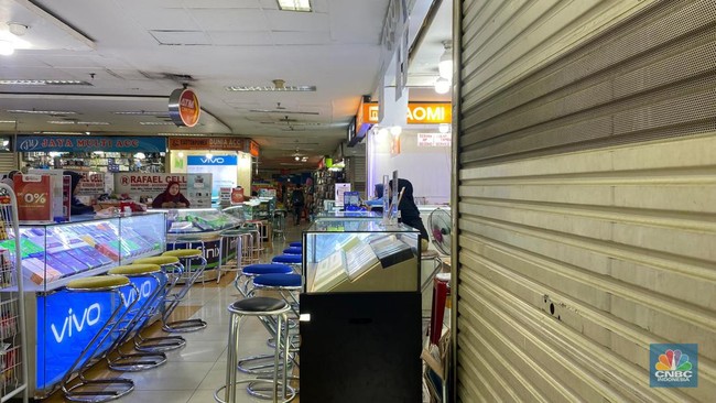 The Rise of the World's Smartphone Kings—Chinese Brands Fall Behind as Sales Struggle