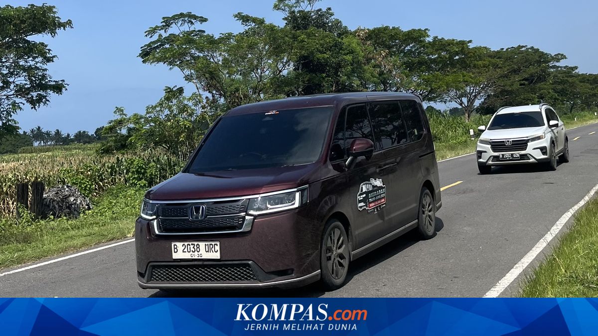 The Importance of Two Daendels Roads in Northern and Southern Java