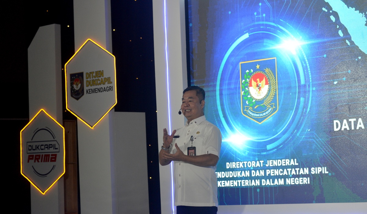 Indonesia's Longest Name: Shinggudinggazhanggaree Jaudingginaderaenivatearathus Mauradhuttamazhazhilazu'art