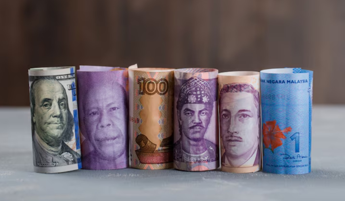 Rupiah Weakens 7 Points Amid Hormuz Strait Blockade and Rising Oil Prices