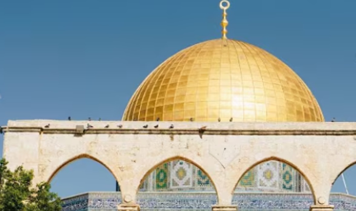 Indonesia and Islamic World Condemn Israeli Closure of Al-Aqsa Mosque During Ramadan