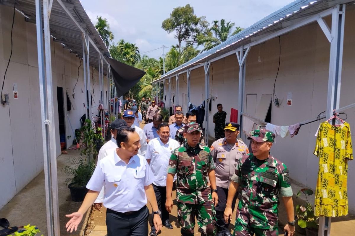 Disaster Recovery Task Force Inspects Disaster Site in Agam, Discusses Acceleration of Permanent Housing