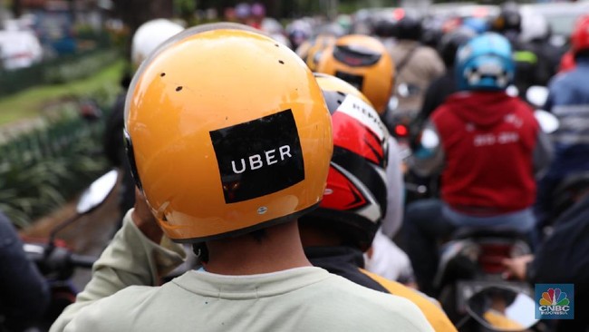 Uber Partners with Zoox on Autonomous Taxi Service as Indonesian Ride-Hailing Exit Signals Sector Shift