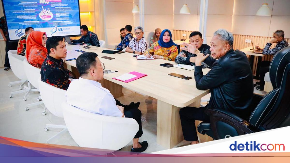 Deputy Minister of Social Affairs Urges Development of People's Schools in Majene