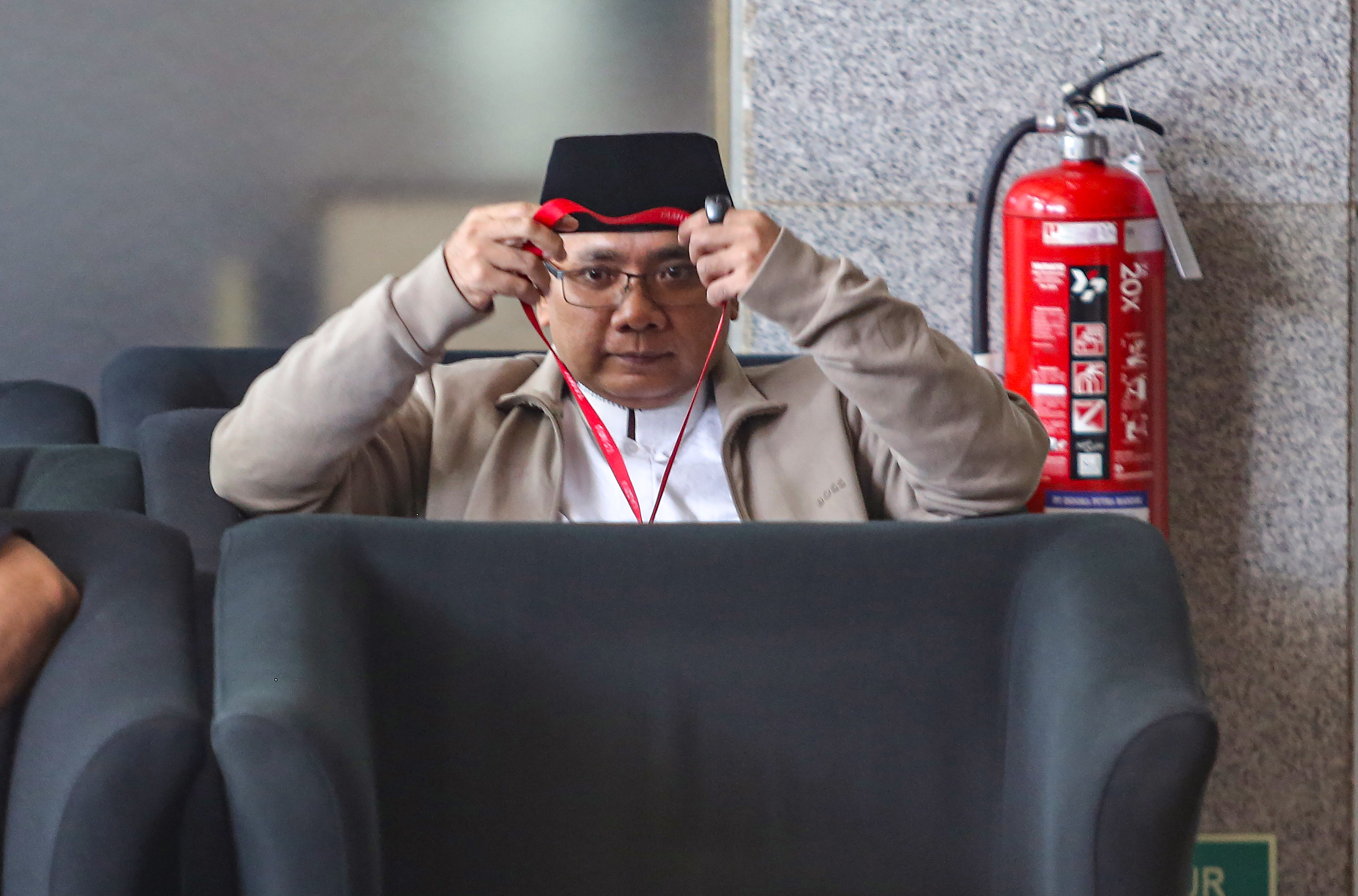 Timeline of Hajj Quota Case: Seven Months of KPK Investigation Culminates in Detention of Former Religious Affairs Minister Yaqut