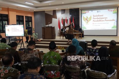 DKI Provincial Government Promotes Pancasila Education Learning, Strengthens Access to Textbooks