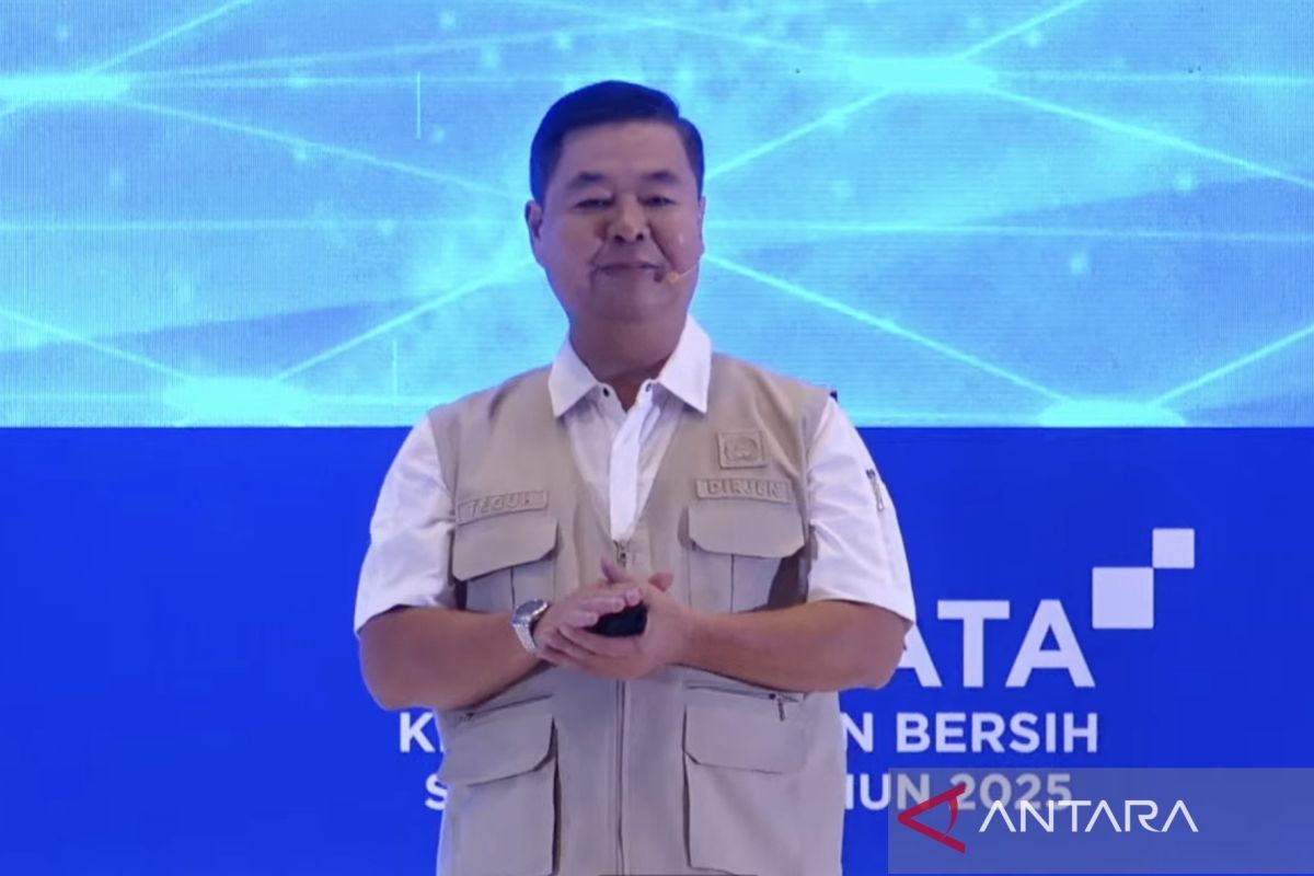 Indonesia's Population Reaches 288.3 Million as of December 2025