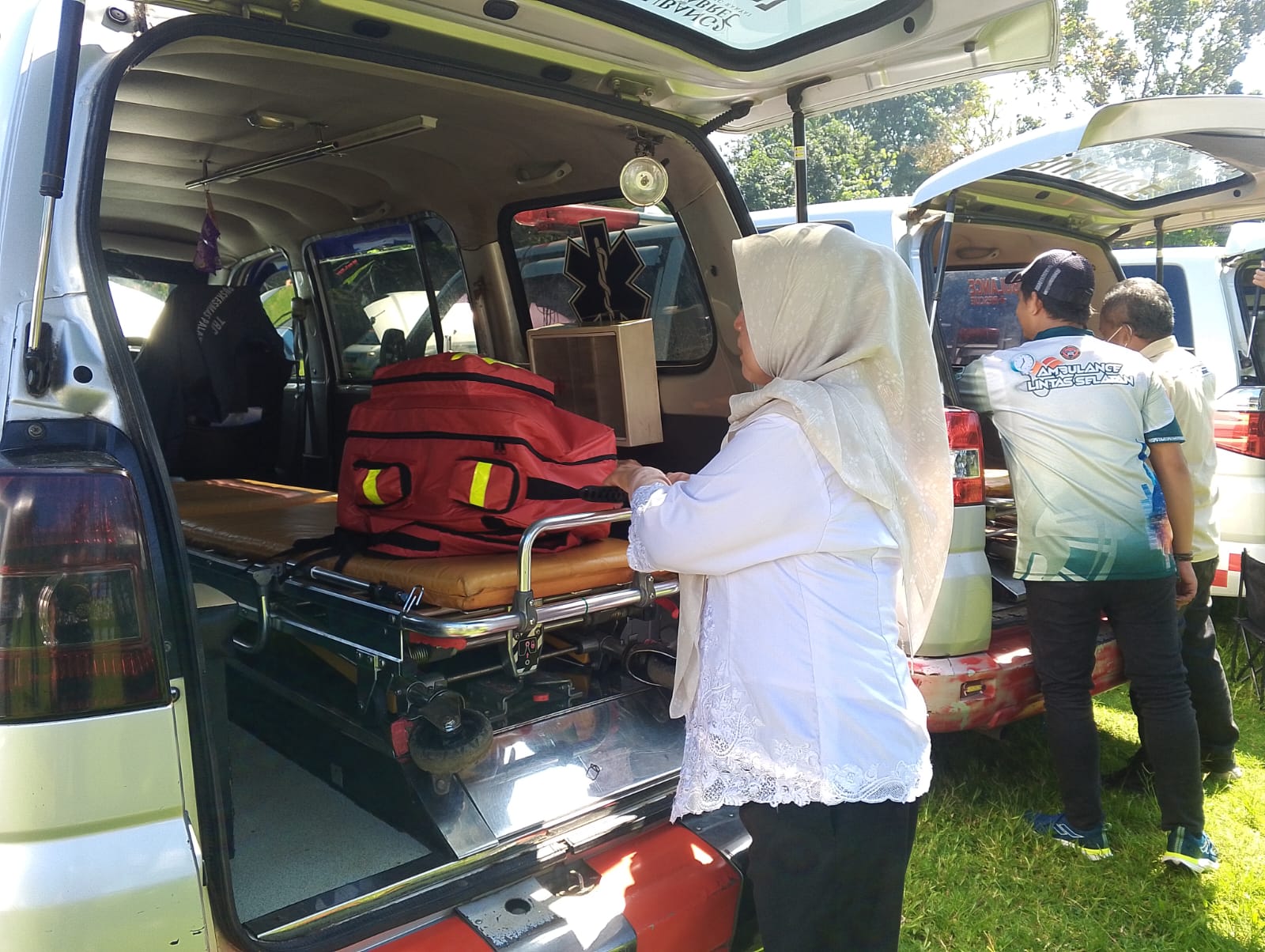 Subang Health Authority Deploys Medical Personnel and Measles Vaccines at Homecoming Security Posts