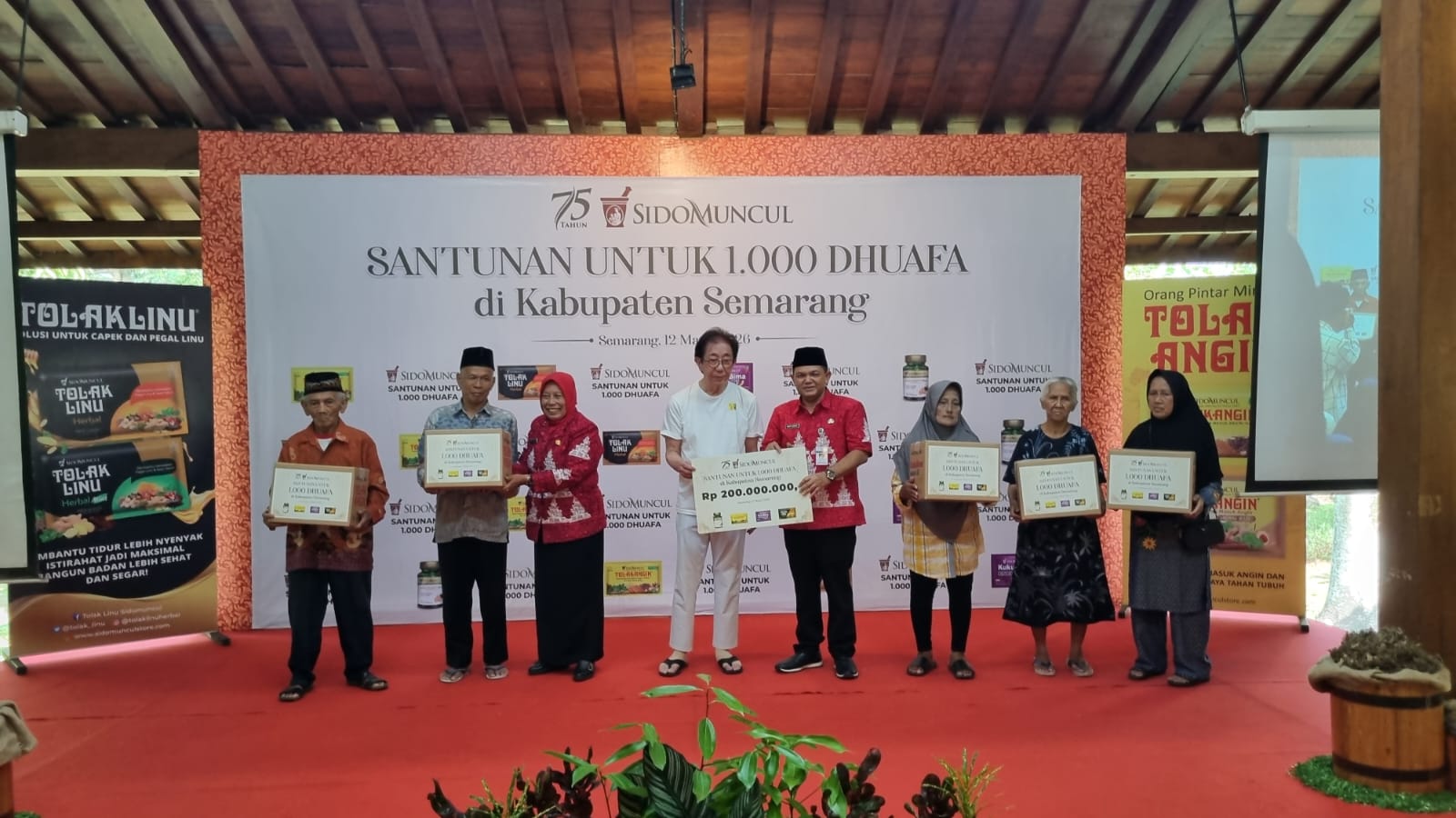 Sido Muncul Provides Aid to 1,000 Poor Families in Semarang Regency