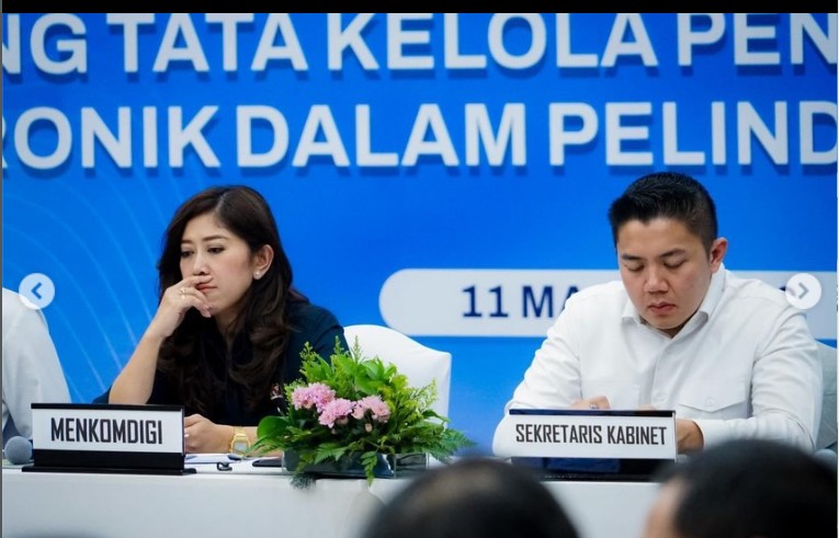 Cabinet Secretary Teddy Urges Parents to Restrict Social Media Access for Children