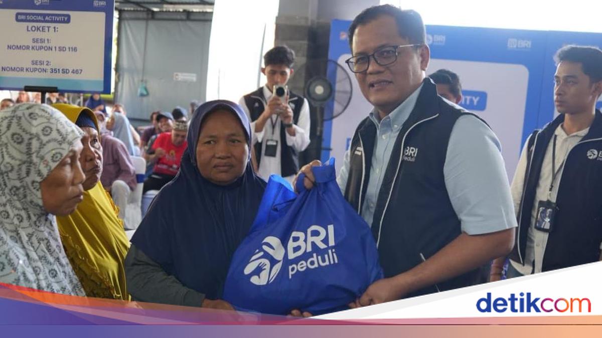 BRI Distributes 700 Basic Food Packages to Denpasar Residents