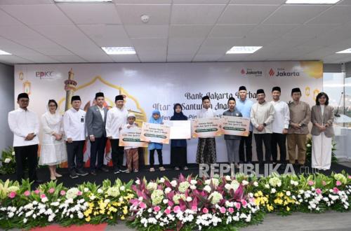 Bank Jakarta Distributes Employee Zakat Funds to Thousands of Orphans