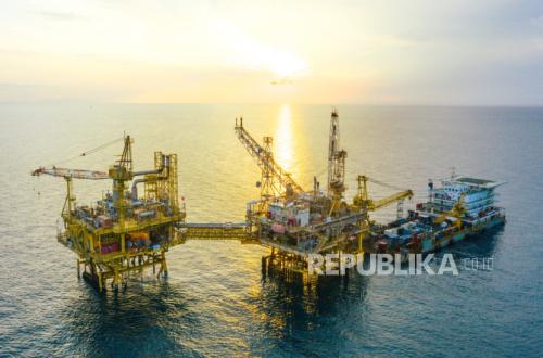 Government Accelerates Renewable Energy Transition Amid Global Geopolitical Uncertainty