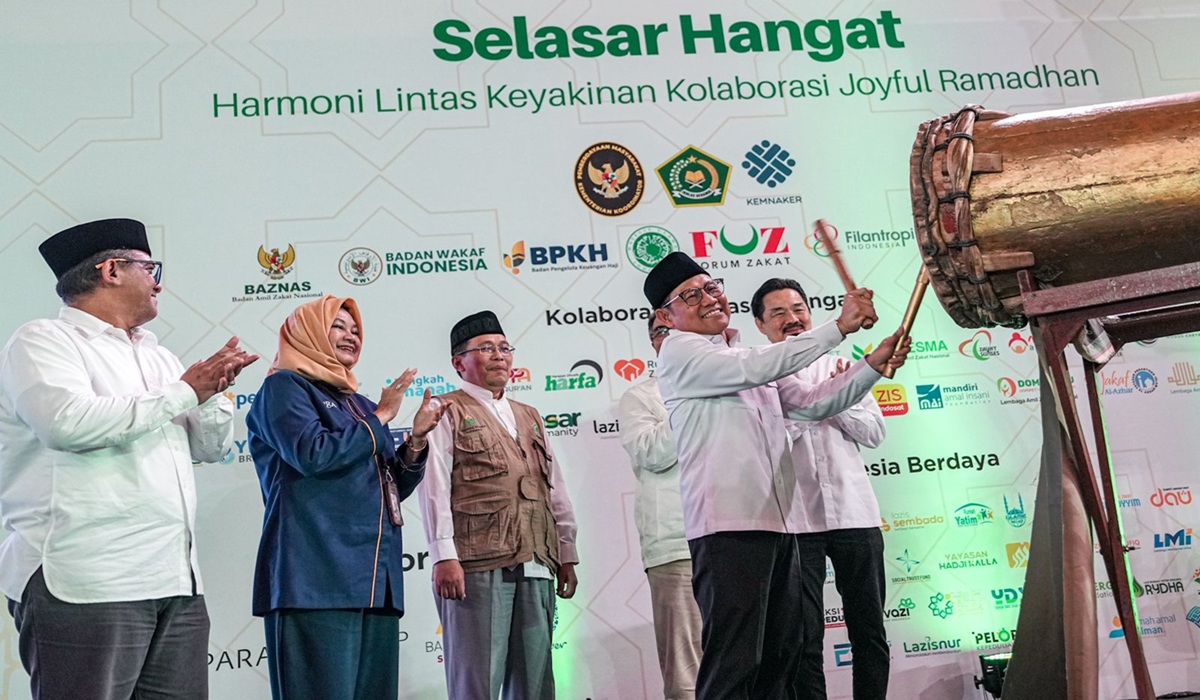 Ramadan Hope Campaign: Coordinating Minister Muhaimin Announces Distribution of 2 Million Zakat Fitrah Packages to Beneficiaries Across Indonesia