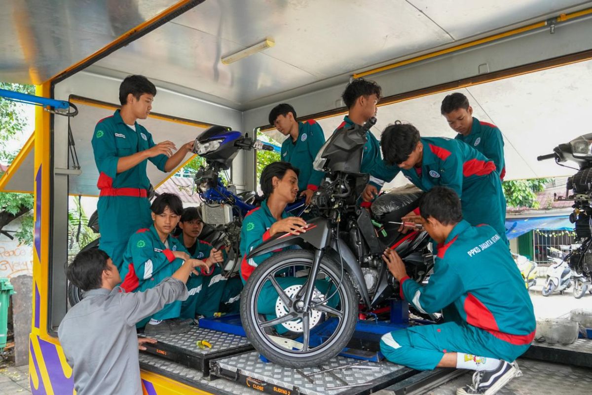 Reduce unemployment: Jakarta's vocational training centres need expansion