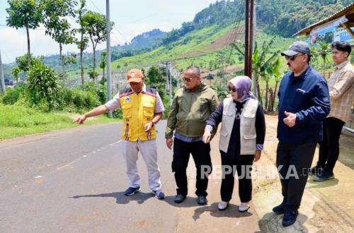West Java Provincial Assembly Commission IV Inspects Provincial Road Readiness Ahead of Eid Return Migration