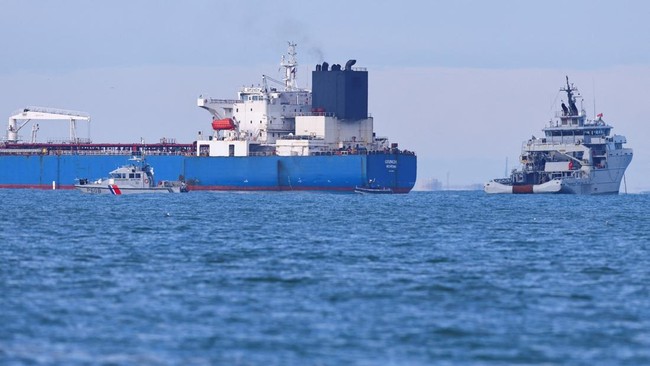 Trump Concedes—Putin Smiles: US Opens Taps for Russian Oil Purchases