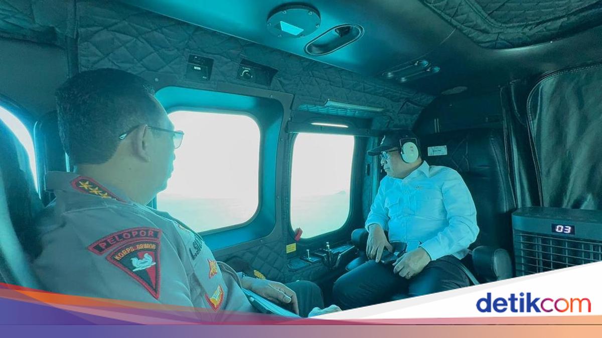 National Police Chief, Coordinating Minister and Military Commander Conduct Air Patrol to Monitor Jakarta-Merak Mudik Traffic